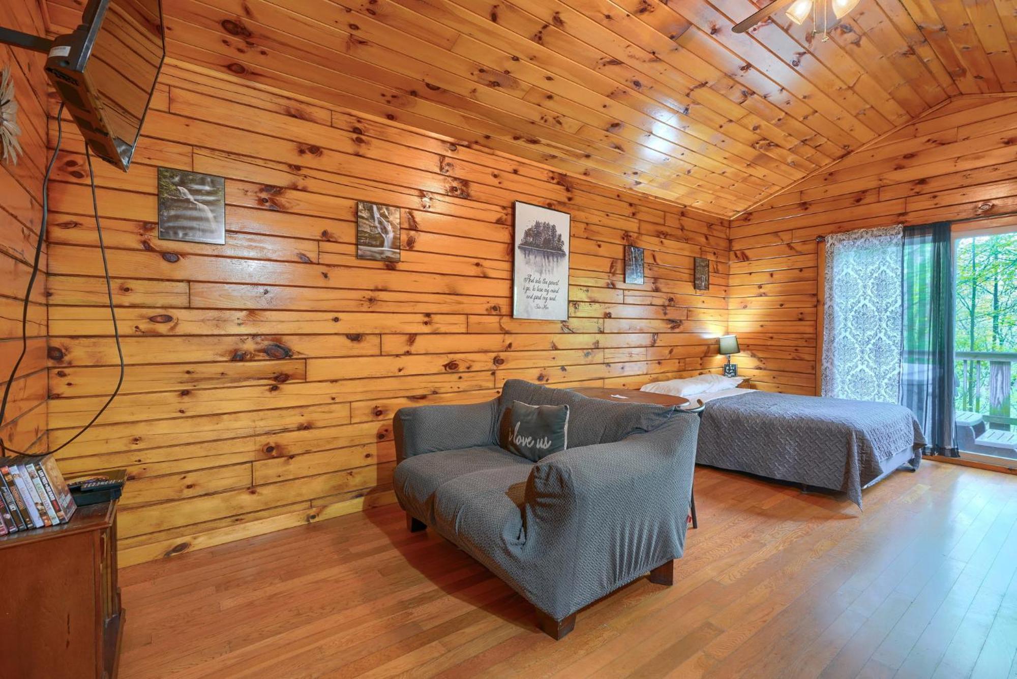 Blue Rose Cabins - Wildwoods Cabin Logan Bagian luar foto